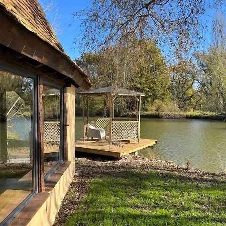 Bed & Breakfast La Maison De L'o Saint-Laurent-des-Hommes