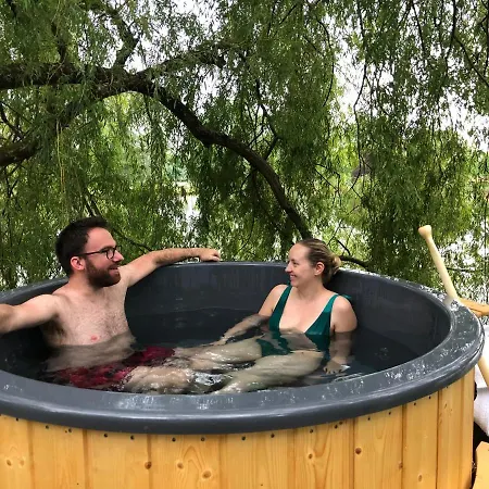 La Maison De L'o Bed & Breakfast